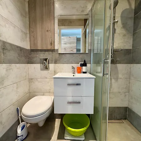 Millennium Fiesta 아파트 *